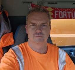  Maik van Drünen has been working at Entsorgungs- und Servicebetrieb Bocholt for 25 years. 