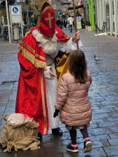 Nikolausstiefelaktion_Nikolaus in der Innenstadt