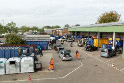  Het recyclingcentrum in de Schaffeldstraße 