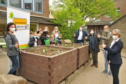  Plantenbakken in het stadscentrum waren bijvoorbeeld een van de vele projecten waar nu op wordt teruggekeken. (Archieffoto: Stad Bocholt) 