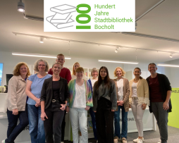  Het team van de stadsbibliotheek kijkt ernaar uit om alle bezoekers te verwelkomen op de open dag 